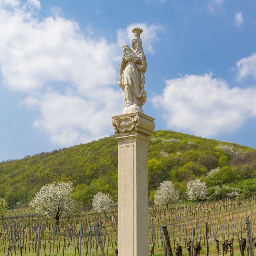 religioese statue donnerskirchen neusiedlersee